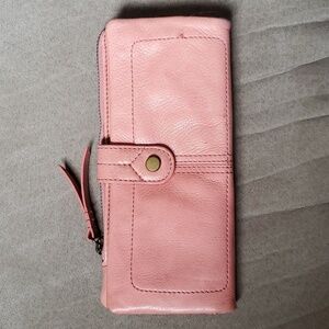 American Leather Co. Hudson Corner Zip Bifold Wallet in FADED ROSE